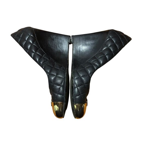 Tory Burch Kaitlin Wedge in Black and Gold- Size 7 - Picture 4 of 8